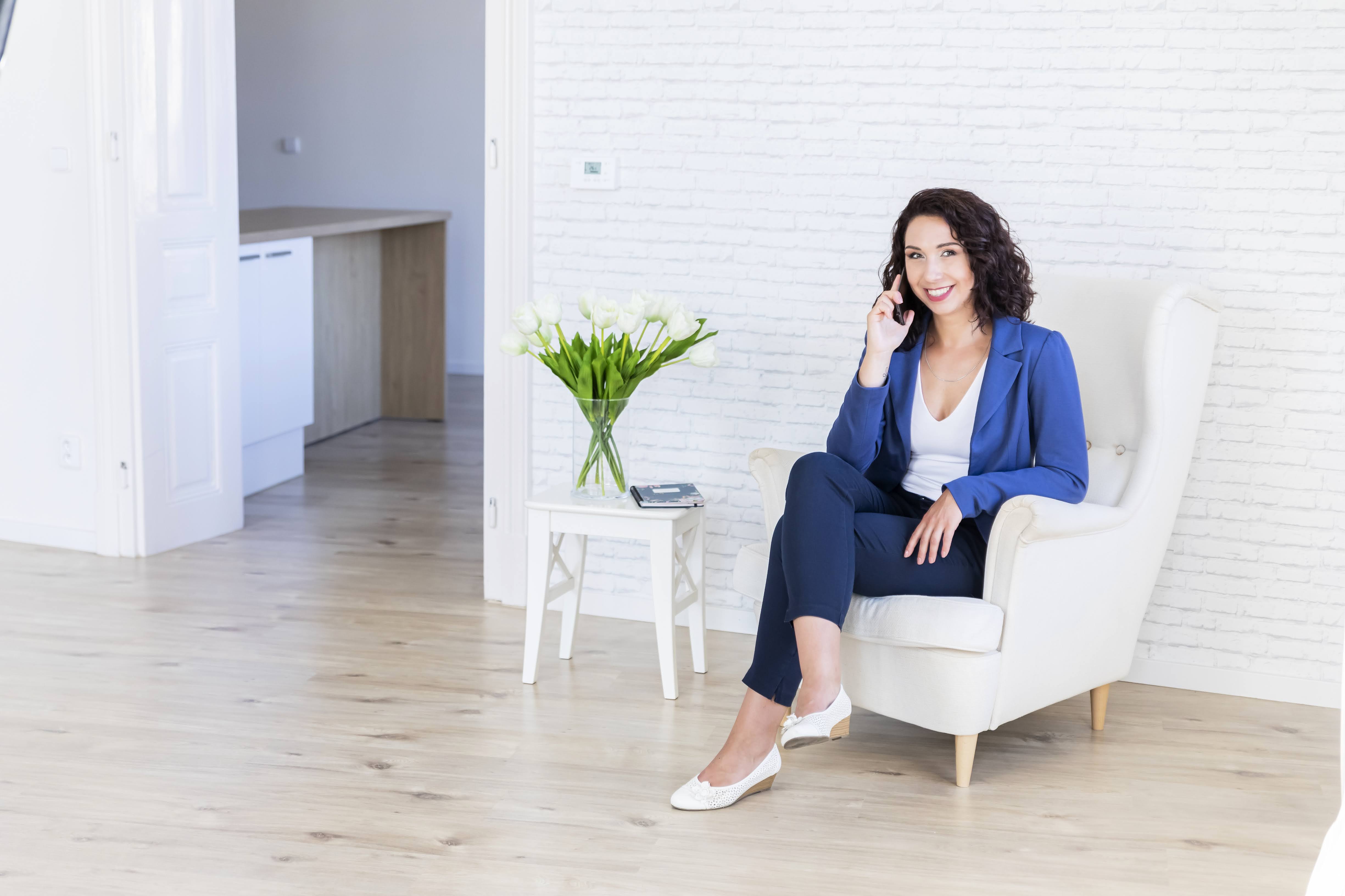 Veronika Regiani, DiS.